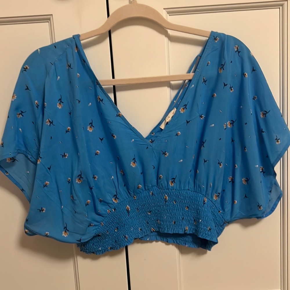 Crop top